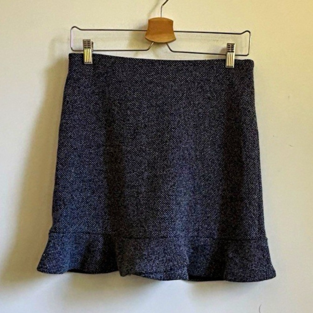 LOFT Tweed Ruffle tulip Hem A-Line Skirt Size S Black White grey preppy career